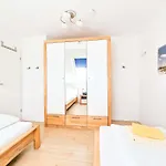 Appartement De Möhlenkieker 4 *